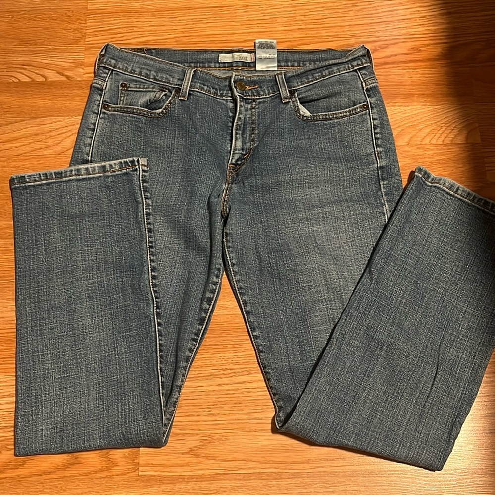 preowned women’s straight leg jeans 505